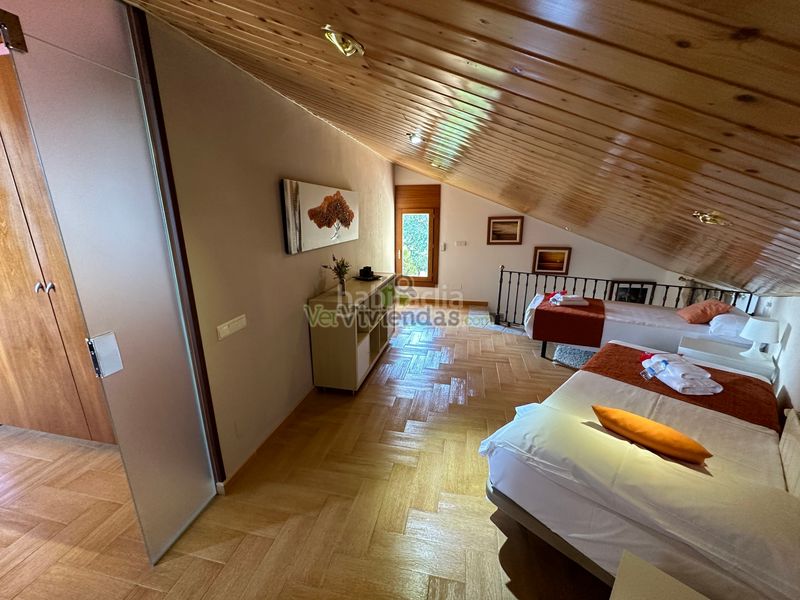 Foto ff4879e5-e7c6-4bff-86b4-aa820c94ef6c. Chalet en camí de la creu de l'aragall 219 espectacular casa con piscina en Corbera de Llobregat