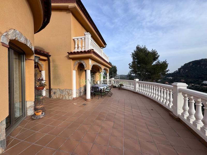 Foto 08b38733-76bc-4859-a734-38a19304d94b. Casa en setena avinguda 16 espectacular casa con piscina en Torrelles de Llobregat