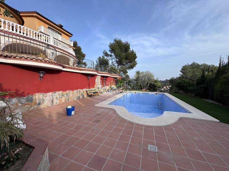 Foto 08cbb9ec-d8c1-4e1b-a5c9-da1999642071. Casa en setena avinguda 16 espectacular casa con piscina en Torrelles de Llobregat