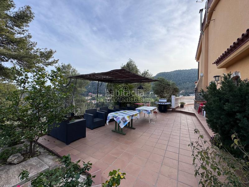 Foto 091a1138-15b8-463e-bf66-9219702c7682. Casa en setena avinguda 16 espectacular casa con piscina en Torrelles de Llobregat