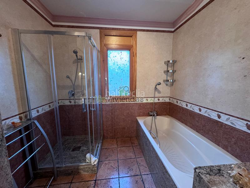 Foto 110f4d2e-01a1-4123-91d1-22f27875da76. Casa en setena avinguda 16 espectacular casa con piscina en Torrelles de Llobregat