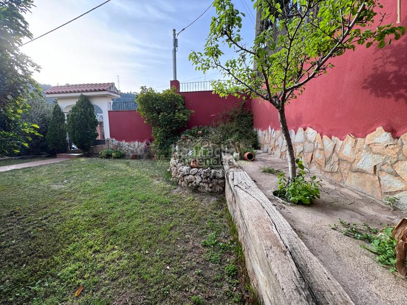 Foto 17e2d94e-be28-4824-ac0c-dcd1d66c02ec. Casa en setena avinguda 16 espectacular casa con piscina en Torrelles de Llobregat
