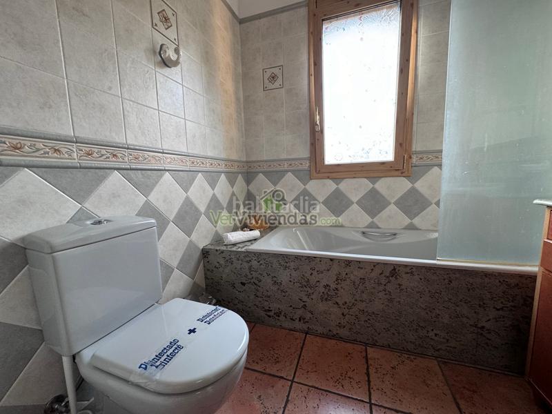 Foto 4283031d-04ea-49a0-b124-65c8792b9d30. Casa en setena avinguda 16 espectacular casa con piscina en Torrelles de Llobregat