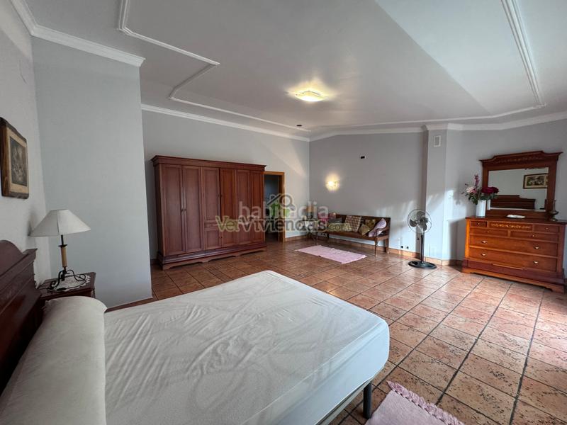 Foto 72b31835-29d8-4097-afbb-2b6c21134730. Casa en setena avinguda 16 espectacular casa con piscina en Torrelles de Llobregat
