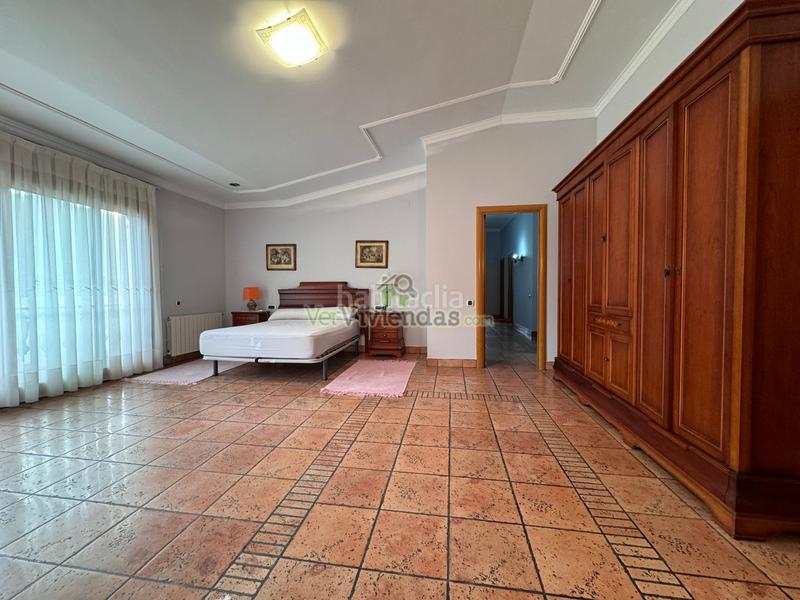 Foto c8d53b65-0e02-4792-814d-46575f57798b. Casa en setena avinguda 16 espectacular casa con piscina en Torrelles de Llobregat