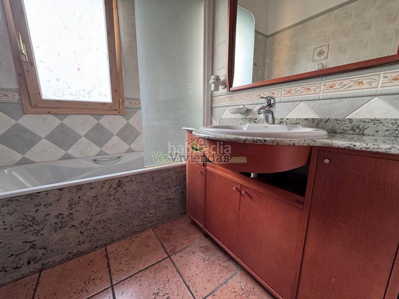 Foto d974a774-4b63-4da5-ac35-bfd05f3b66be. Casa en setena avinguda 16 espectacular casa con piscina en Torrelles de Llobregat