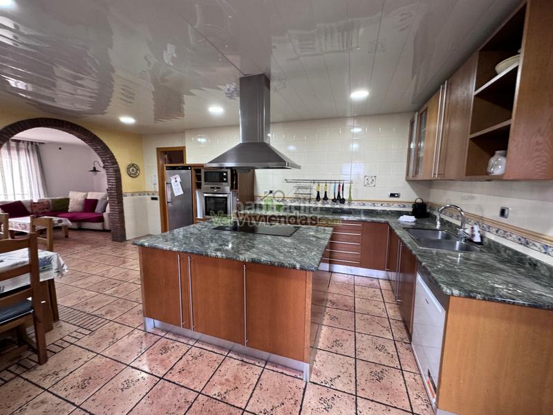 Foto de4a57ae-387f-4454-a081-a68fea70bf16. Casa en setena avinguda 16 espectacular casa con piscina en Torrelles de Llobregat