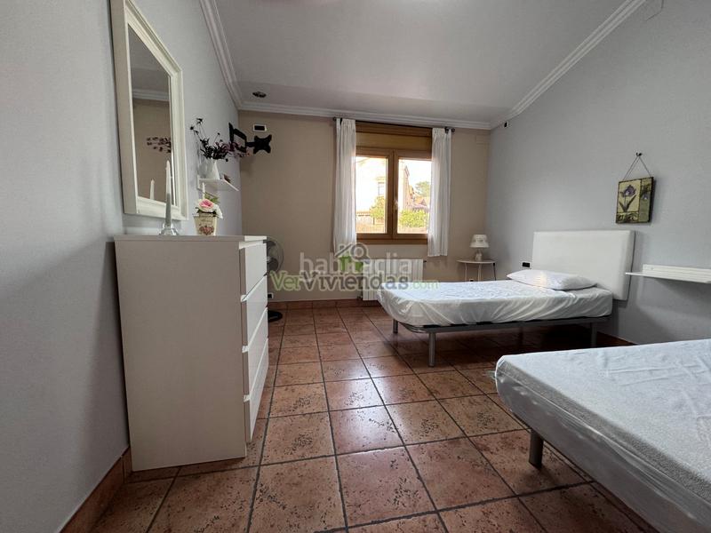 Foto e33a3508-b851-4b39-b1ac-b41efdc965e9. Casa en setena avinguda 16 espectacular casa con piscina en Torrelles de Llobregat