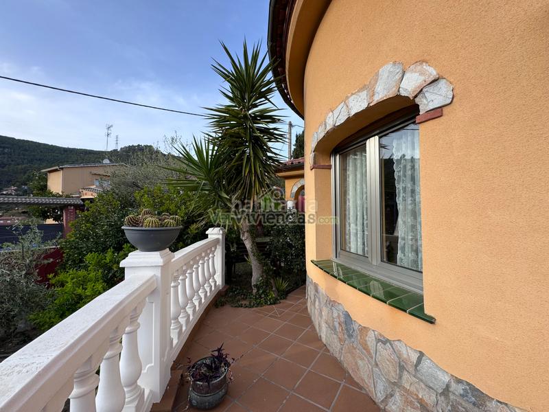 Foto f2c907b7-8042-4f6b-b814-3d570e9f91b2. Casa en setena avinguda 16 espectacular casa con piscina en Torrelles de Llobregat