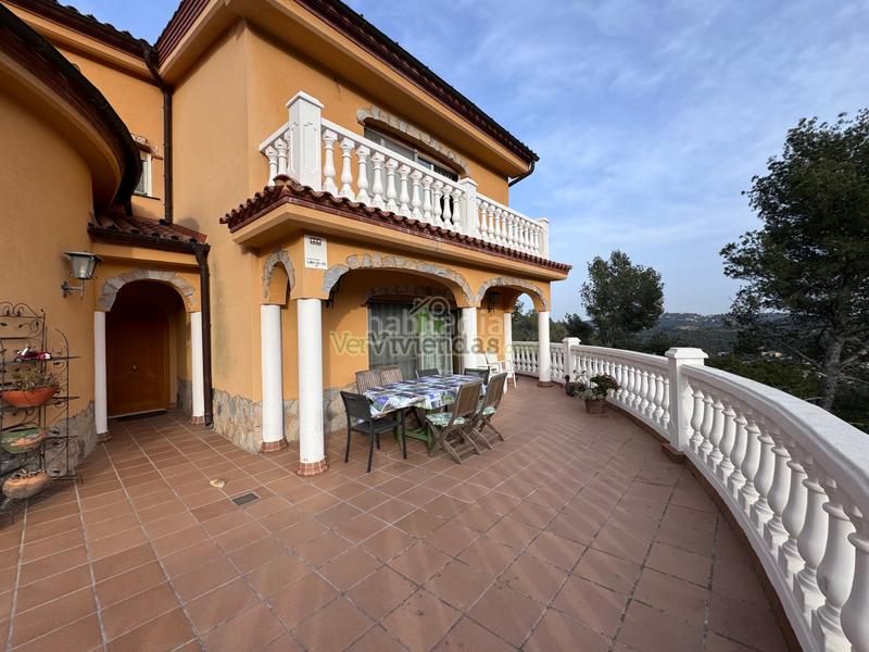 Foto f6cab540-8cab-45e5-ac8f-f0a4c9a58416. Casa en setena avinguda 16 espectacular casa con piscina en Torrelles de Llobregat