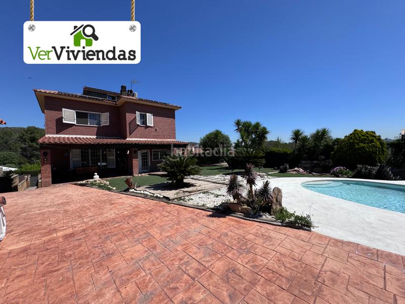Foto 4faa9e3d-812c-467a-b9a0-af8a611b9fcf. Casa en calle mayor 15 espectacular casa con piscina en Cervelló