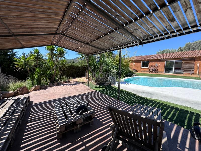 Foto 950712f4-8fd6-42e5-a512-92bdc28ac112. Casa en calle mayor 15 espectacular casa con piscina en Cervelló