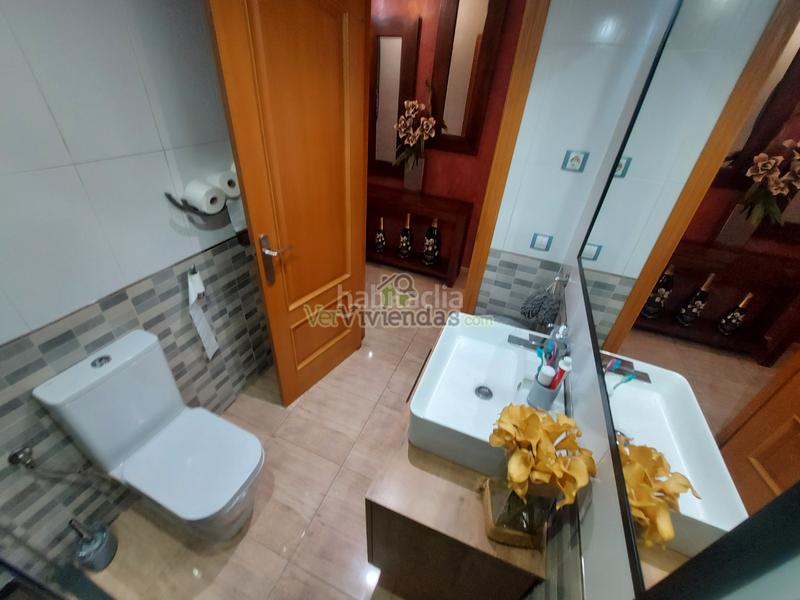 Foto 10e8ebfd-c9a1-4f42-86b8-43b978d38437. Reihenhaus in carrer de la font 16 in Abrera