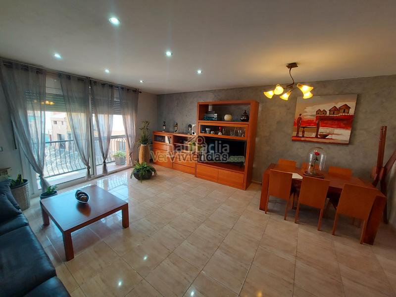 Foto 12b677a3-94f1-4e90-b28c-9c38f0684838. Reihenhaus in carrer de la font 16 in Abrera