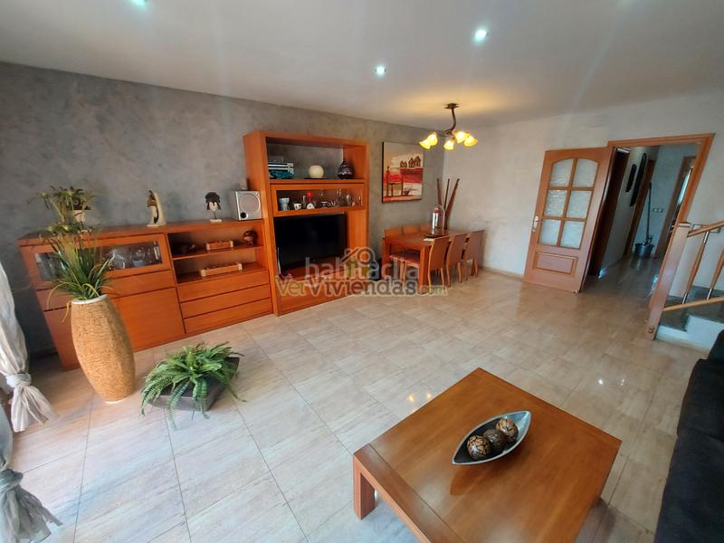 Foto 2a349691-6180-4429-b983-92b0bf9295c1. Reihenhaus in carrer de la font 16 in Abrera