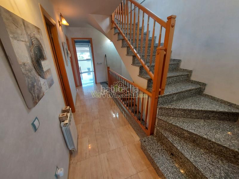 Foto 2b57a588-0c36-401d-aa9e-56adbf595101. Reihenhaus in carrer de la font 16 in Abrera