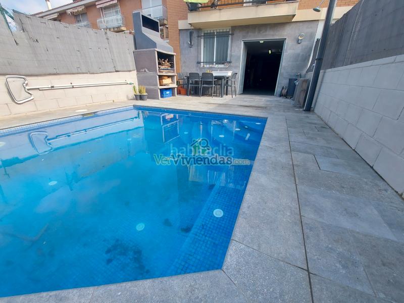 Foto 2ca10d69-ce5e-460e-a6c0-218894f9a100. Reihenhaus in carrer de la font 16 in Abrera