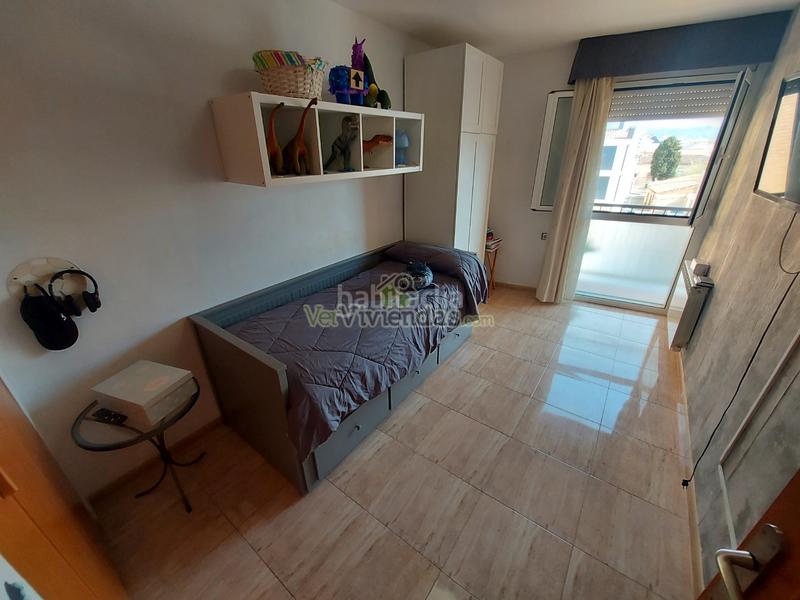 Foto 3c9430f8-ccda-4bac-96f1-30acacb0c002. Reihenhaus in carrer de la font 16 in Abrera