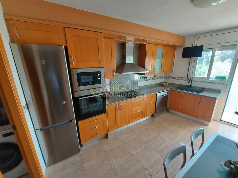 Foto 56af5ed4-257d-46d7-8c4d-ecb0eba0c91d. Reihenhaus in carrer de la font 16 in Abrera