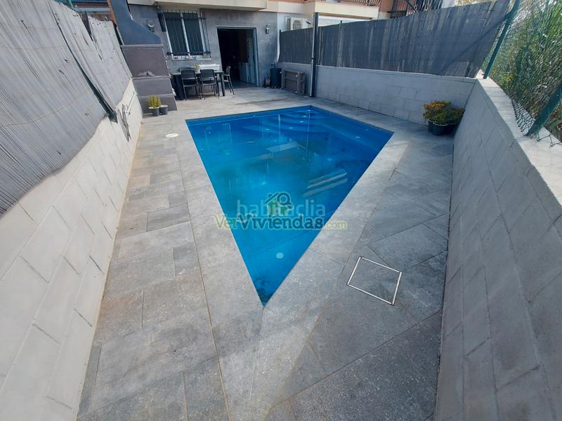 Foto 5856109c-5e1f-4367-bcca-241b1c573765. Reihenhaus in carrer de la font 16 in Abrera