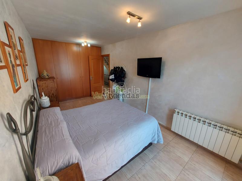 Foto 7140f079-28c4-40ff-b168-937076c527cd. Reihenhaus in carrer de la font 16 in Abrera