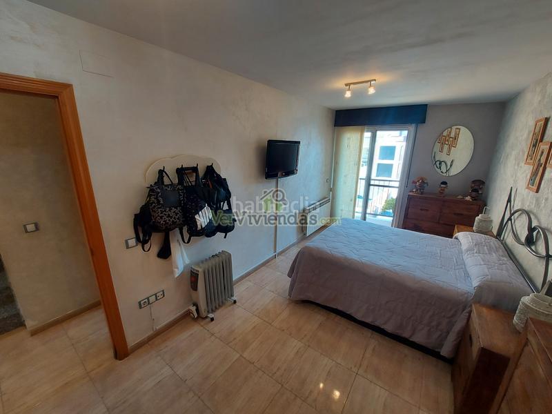 Foto 90e98bd0-f8db-4f2b-af42-61fdaf17c528. Reihenhaus in carrer de la font 16 in Abrera