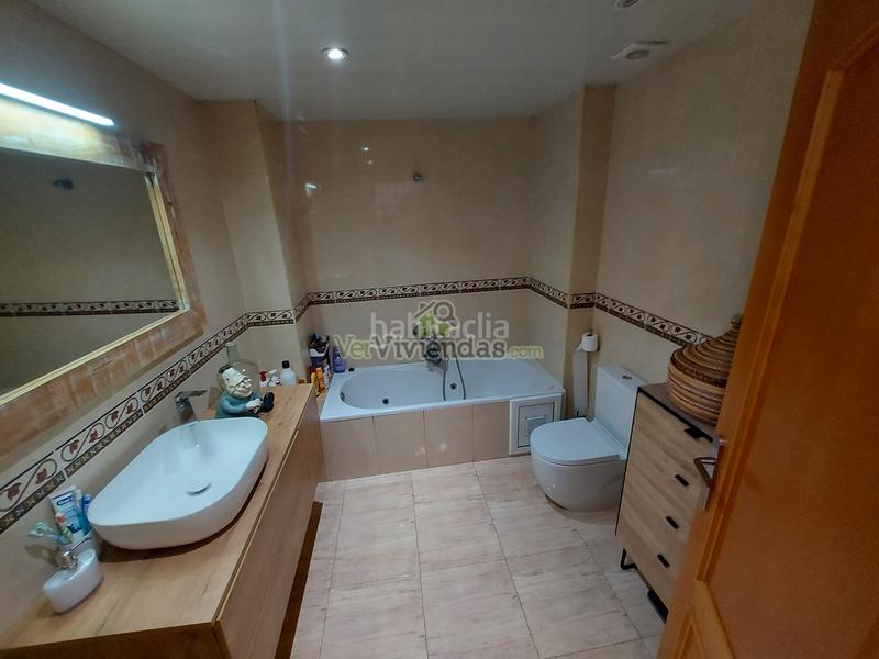 Foto 960f30f2-6c25-4529-bf6b-de083ff276cb. Reihenhaus in carrer de la font 16 in Abrera