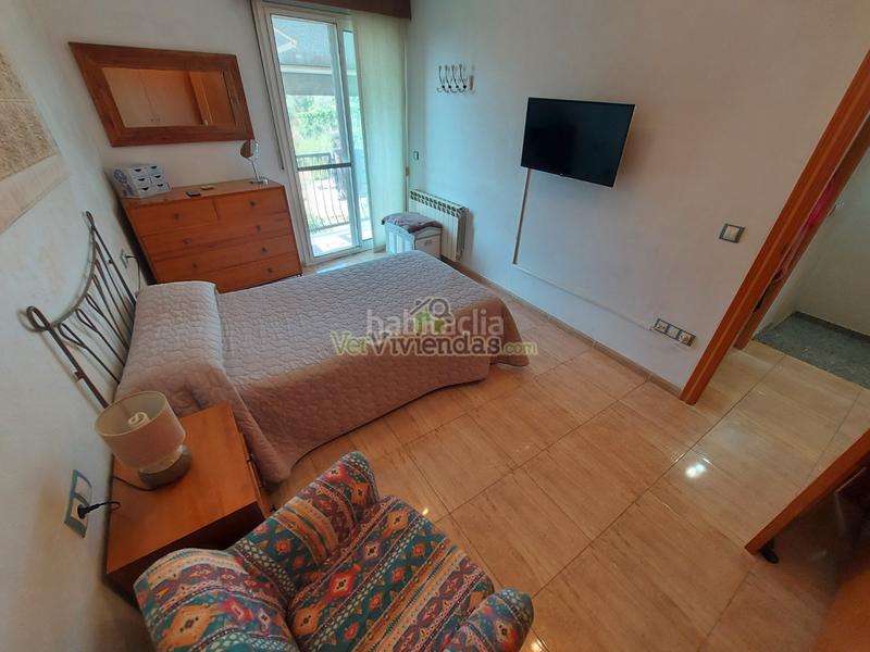 Foto b3124b64-a7e8-43de-b1c3-53bd2122a3cc. Reihenhaus in carrer de la font 16 in Abrera