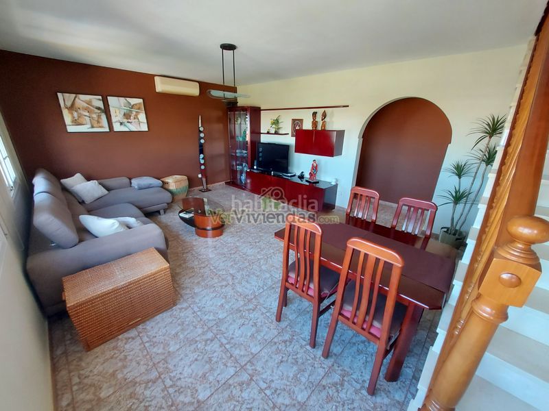 Foto 0f3985de-5252-4794-8cb8-32c8aa2f22b5. Casa a carrer de rafael casanova 140 a Sant Vicenç dels Horts