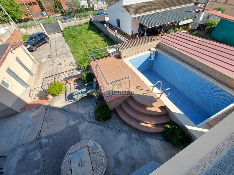 Foto 2c0b3336-24e6-47a7-bfed-3608ad056c87. Casa a carrer de rafael casanova 140 a Sant Vicenç dels Horts