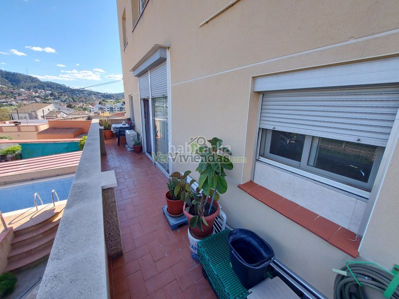 Foto 8702148e-1a26-4871-94be-1f2e11537509. Casa a carrer de rafael casanova 140 a Sant Vicenç dels Horts