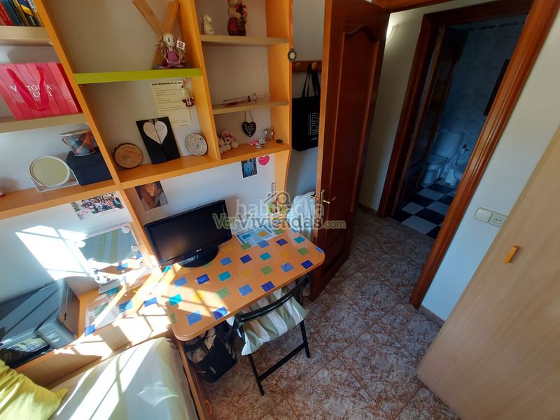 Foto f52bbb83-73e7-4a01-9011-9c82b4191a4d. Casa a carrer de rafael casanova 140 a Sant Vicenç dels Horts