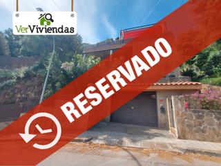 Maison à Calle rafael casanova 112. Espectacular casa rodeada de naturaleza