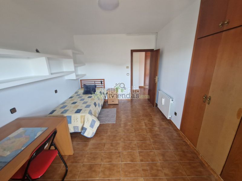 Foto 19875943-a677-4c10-ac67-617d07e36fa9. Casa en carrer 12 santa mª de la vall 3 preciosa casa con piscina en Corbera de Llobregat