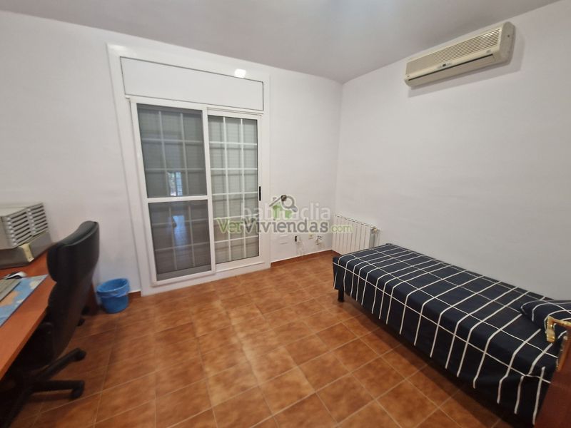 Foto e95e2dd5-e87d-44d3-93d7-6b0ce62044a5. Casa en carrer 12 santa mª de la vall 3 preciosa casa con piscina en Corbera de Llobregat