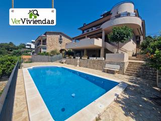 Haus in Carrer 12 santa mª de la vall 3. Preciosa casa con piscina