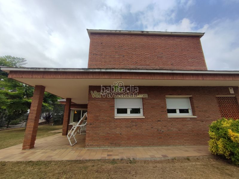 Foto 9deb2371-409e-4506-b11c-fb6f87b1ae7f. Haus in via agricultura 5 in Pallejà