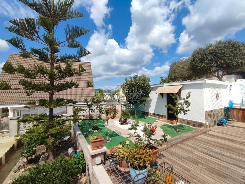 Foto a68dcf7f-b305-4fde-b501-40aeb75f33a5. Casa en avinguda dels pinars 77 preciosa casa con piscina en Vallirana