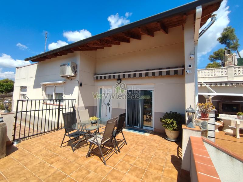Foto d1fe12e1-65d8-4091-b212-82ef7969d193. Casa en avinguda dels pinars 77 preciosa casa con piscina en Vallirana