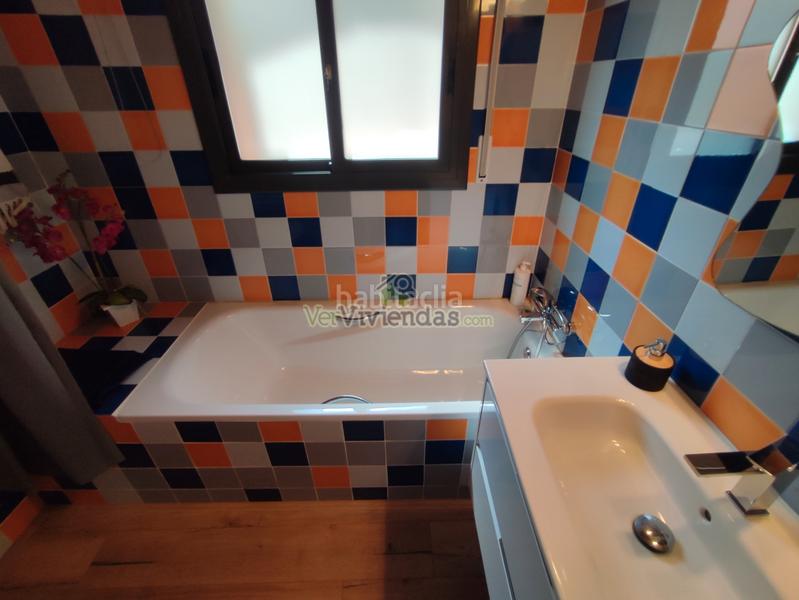Foto 0b995559-819a-4984-a07c-612612b15aa2. Casa en avinguda avinguda 180 espectacular casa con piscina en Torrelles de Llobregat