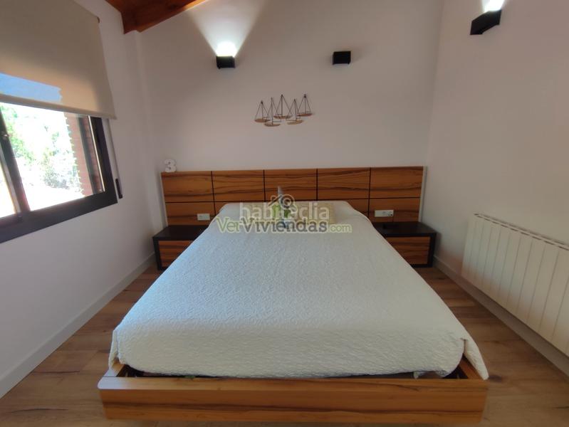 Foto 0e4d4a09-e881-4bbb-a79e-0b161d809f15. Casa en avinguda avinguda 180 espectacular casa con piscina en Torrelles de Llobregat