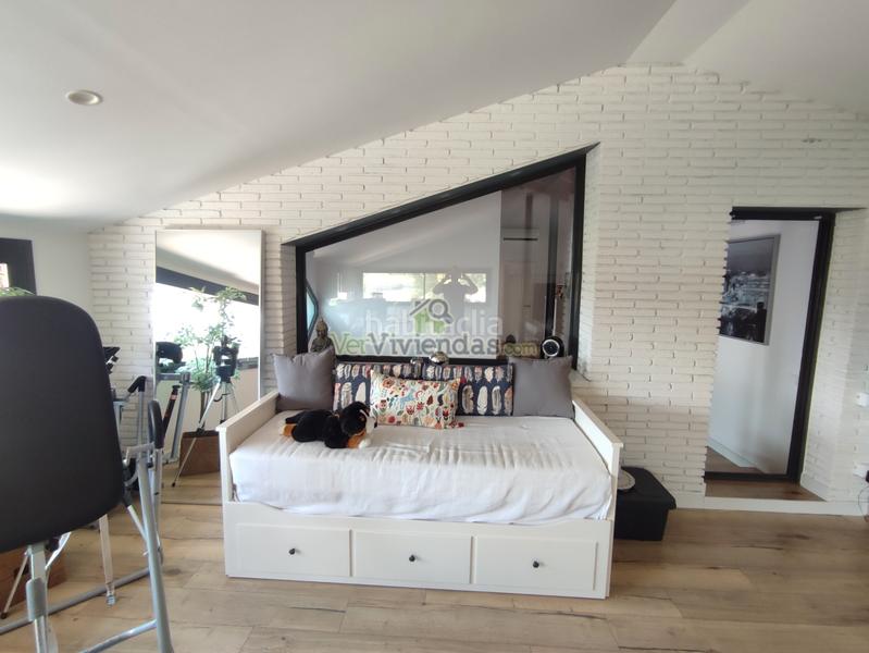 Foto 5ea05d43-fb30-4c0e-9cd9-83e3c3e382e0. Casa en avinguda avinguda 180 espectacular casa con piscina en Torrelles de Llobregat