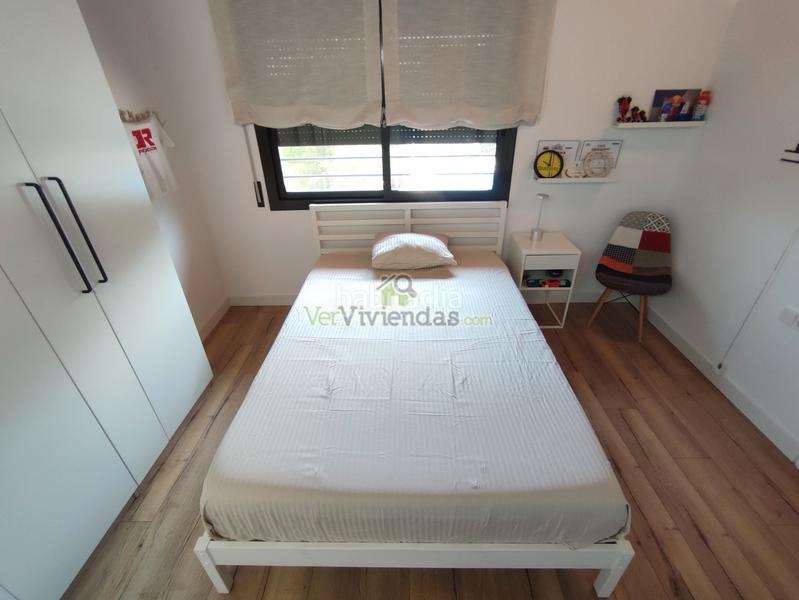 Foto a48c6c7c-6d48-4b3e-bdfa-6da3dde9bf57. Casa en avinguda avinguda 180 espectacular casa con piscina en Torrelles de Llobregat