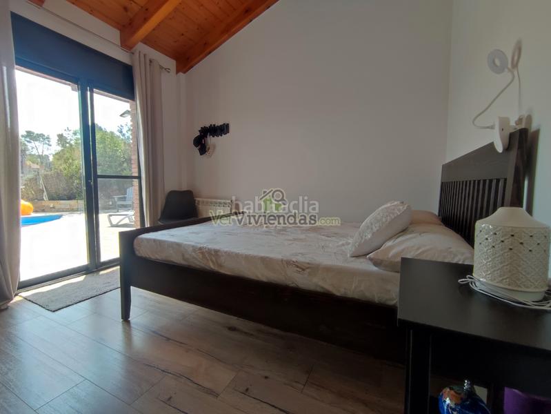 Foto beaaeecf-17c2-459b-bf3a-b958657087a6. Casa en avinguda avinguda 180 espectacular casa con piscina en Torrelles de Llobregat