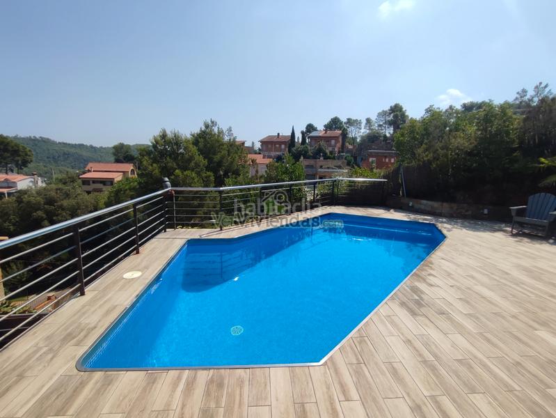Foto da6712d6-b7e6-4088-9a39-5c66c4178eaa. Casa en avinguda avinguda 180 espectacular casa con piscina en Torrelles de Llobregat