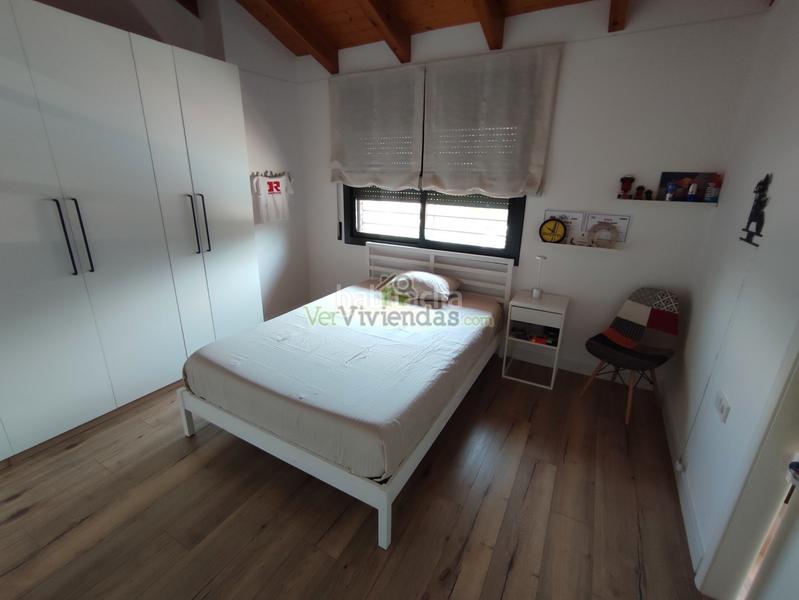 Foto f331e0f8-6f25-495a-ad0a-78df43a77468. Casa en avinguda avinguda 180 espectacular casa con piscina en Torrelles de Llobregat
