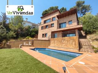 Casa en Via Poeta Antonio Machado 13