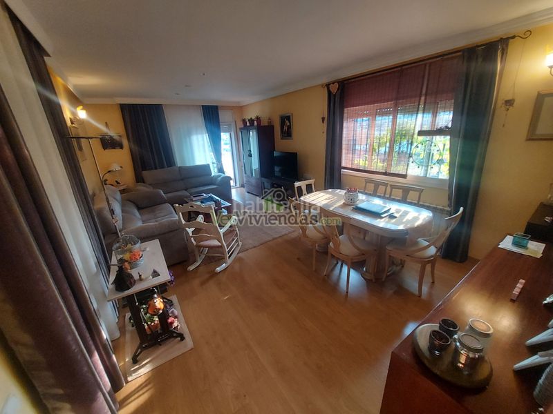 Foto 19d606ba-3dd4-41cc-8eb6-4a324fd598a9. House in carrer carrilet 40 in Sant Esteve Sesrovires