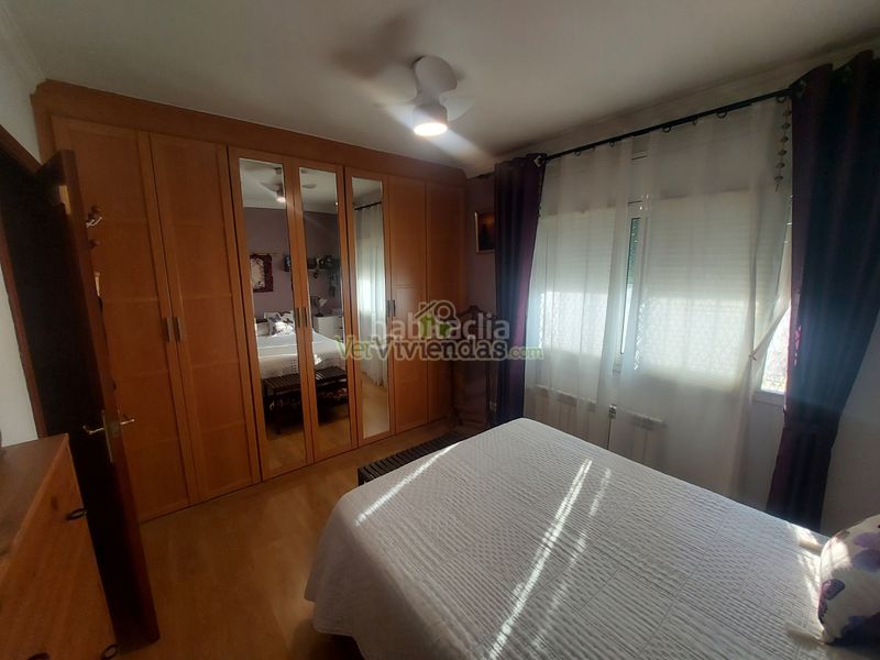 Foto 1bd59d46-9236-4b10-9812-ee3413b78020. House in carrer carrilet 40 in Sant Esteve Sesrovires