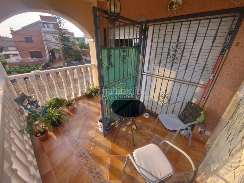 Foto 289a2d41-7c22-4d1f-80ef-c7c87b03dfe8. House in carrer carrilet 40 in Sant Esteve Sesrovires